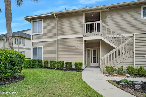 Exterior - 41 Magnolia Dr S, Ormond Beach, FL 32174 photo 5 of 9