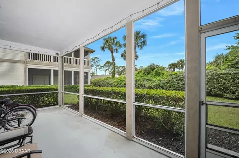 Exterior - 41 Magnolia Dr S, Ormond Beach, FL 32174 photo 3 of 9