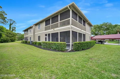 Exterior - 41 Magnolia Dr S, Ormond Beach, FL 32174 photo 1 of 9