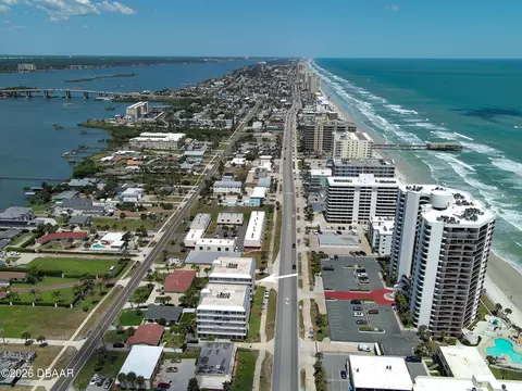 3756 S Atlantic Ave, Daytona Beach Shores, FL 32118