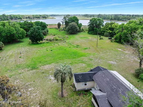 141 N Pine St, Pierson, FL 32180