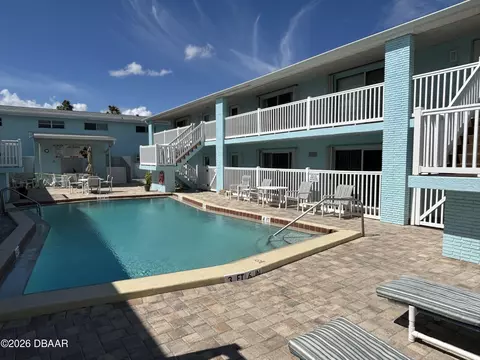 180 Flagler Ln, Cocoa Beach, FL 32931