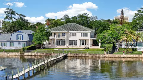 70 Riverside Dr, Ormond Beach, FL 32176