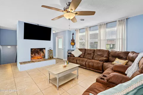 Living - 120 Imperial Heights Dr, Ormond Beach, FL 32176 photo 2 of 3