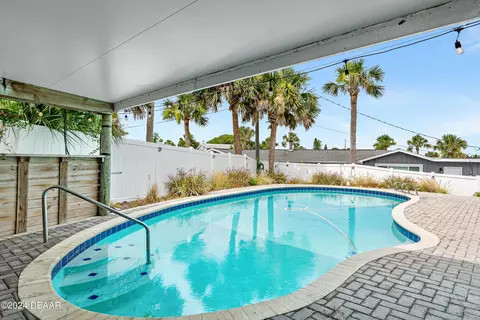 Exterior - 120 Imperial Heights Dr, Ormond Beach, FL 32176 photo 3 of 5