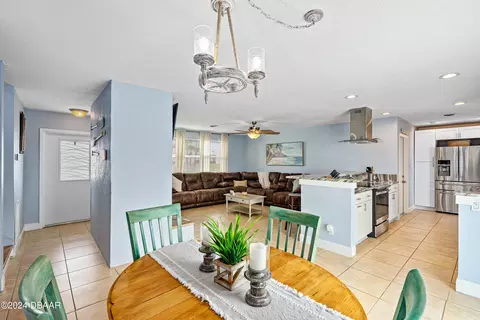 Dining - 120 Imperial Heights Dr, Ormond Beach, FL 32176 photo 2 of 3