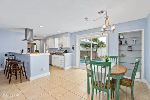 Dining - 120 Imperial Heights Dr, Ormond Beach, FL 32176 photo 1 of 3