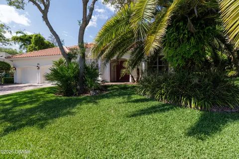 Exterior - 1512 Kilrush Dr, Ormond Beach, FL 32174 photo 2 of 20