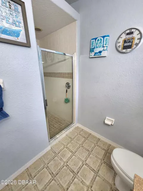 Bath - 1976 Myrtle Jo Dr, Ormond Beach, FL 32174 photo 3 of 4