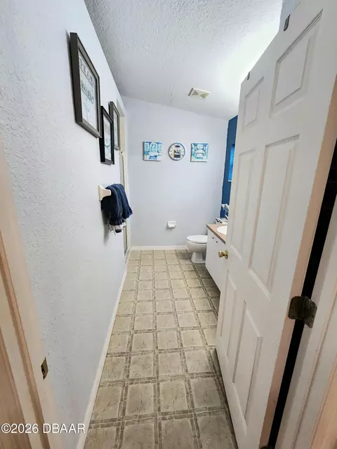 Bath - 1976 Myrtle Jo Dr, Ormond Beach, FL 32174 photo 2 of 4