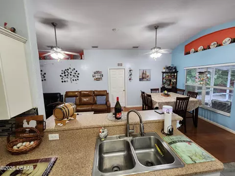 Kitchen - 1976 Myrtle Jo Dr, Ormond Beach, FL 32174 photo 6 of 9