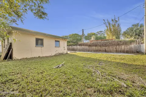 Exterior - 715 Alcazar Ave, Ormond Beach, FL 32174 photo 5 of 11