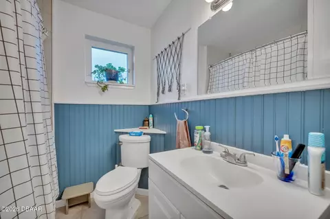 Bath - 715 Alcazar Ave, Ormond Beach, FL 32174 photo 2 of 2