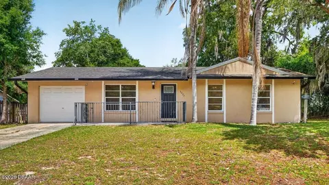 3222 Roland Dr, Deltona, FL 32738