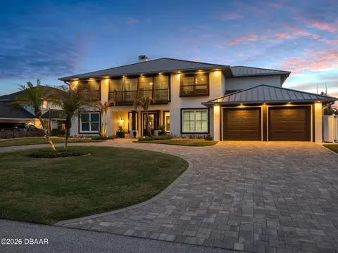 1214 Commodore Dr, New Smyrna Beach, FL 32168