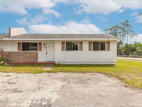 632 Lpga Blvd, Holly Hill, FL 32117