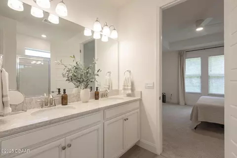 Bath - 2853 Monaghan Dr, Ormond Beach, FL 32174 photo 7 of 8