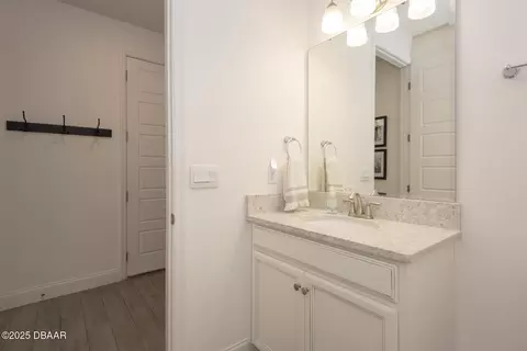 Bath - 2853 Monaghan Dr, Ormond Beach, FL 32174 photo 4 of 8