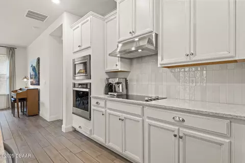 Kitchen - 2853 Monaghan Dr, Ormond Beach, FL 32174 photo 4 of 6