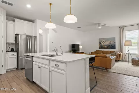 Kitchen - 2853 Monaghan Dr, Ormond Beach, FL 32174 photo 5 of 6