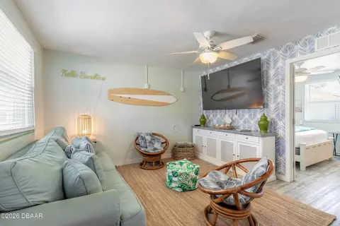 Living - 42 Brooks Dr, Ormond Beach, FL 32176 photo 1 of 3