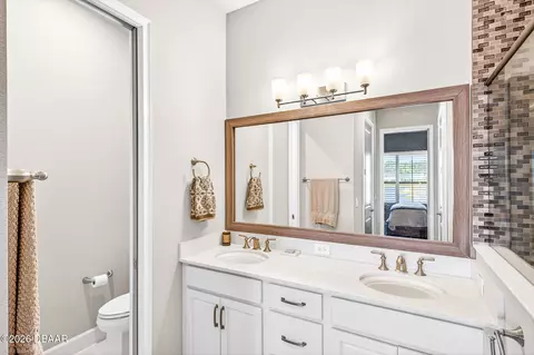 Bath - 10 Newhaven Ln, Ormond Beach, FL 32174 photo 2 of 3