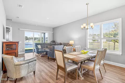 Dining - 10 Newhaven Ln, Ormond Beach, FL 32174 photo 5 of 6