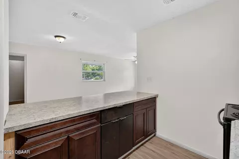 Kitchen - 1060 E Patrick Cir, Daytona Beach, FL 32117 photo 9 of 11