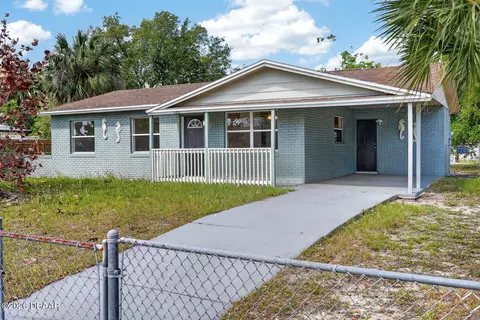 1060 E Patrick Cir, Daytona Beach, FL 32117