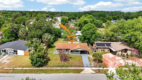 View/Area - 1060 E Patrick Cir, Daytona Beach, FL 32117 photo 3 of 14