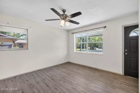 Living - 1060 E Patrick Cir, Daytona Beach, FL 32117 photo 4 of 14