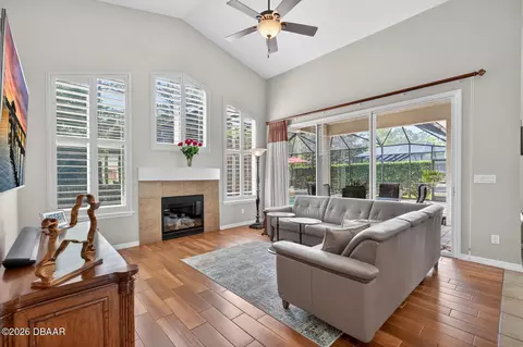 Living - 1269 Harwick Ln, Ormond Beach, FL 32174 photo 2 of 4