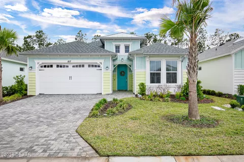 817 Bama Breeze Dr, Daytona Beach, FL 32124
