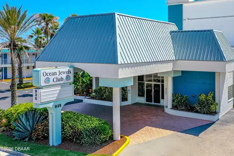 935 S Atlantic Ave, Daytona Beach, FL 32118