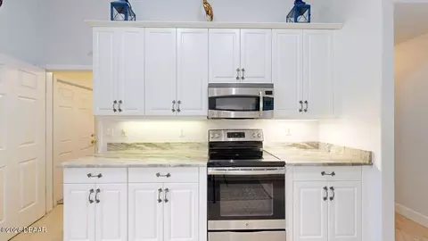 Kitchen - 3 Black Pine Way, Ormond Beach, FL 32174 photo 3 of 4