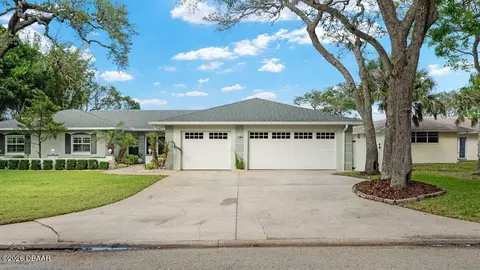 Exterior - 1329 Oak Forest Dr, Ormond Beach, FL 32174 photo 5 of 10