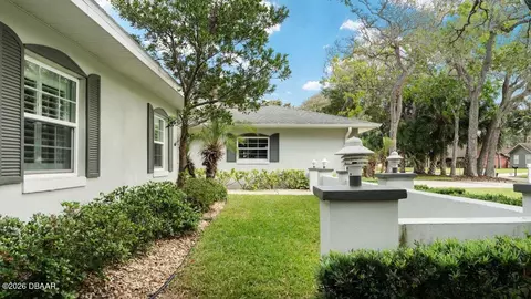 Exterior - 1329 Oak Forest Dr, Ormond Beach, FL 32174 photo 8 of 10