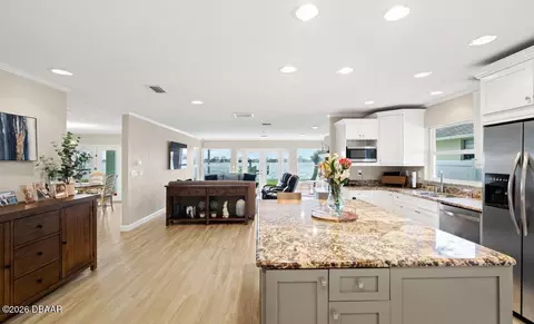 Kitchen - 1329 Oak Forest Dr, Ormond Beach, FL 32174 photo 7 of 9