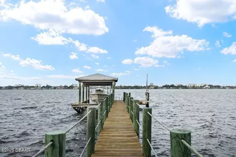 View/Area - 1329 Oak Forest Dr, Ormond Beach, FL 32174 photo 3 of 15