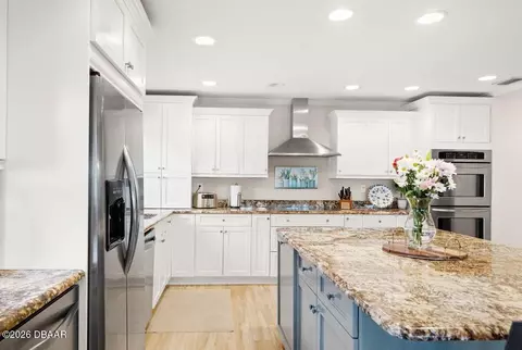 Kitchen - 1329 Oak Forest Dr, Ormond Beach, FL 32174 photo 9 of 9