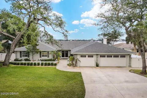 Exterior - 1329 Oak Forest Dr, Ormond Beach, FL 32174 photo 2 of 10