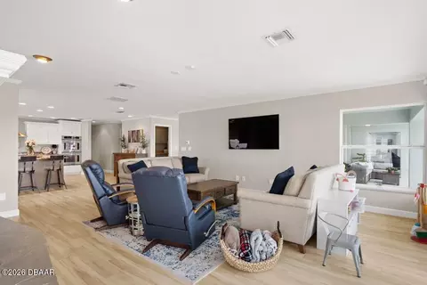 Living - 1329 Oak Forest Dr, Ormond Beach, FL 32174 photo 3 of 6