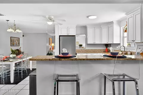 Kitchen - 1139 Roberts St, Ormond Beach, FL 32174 photo 5 of 5