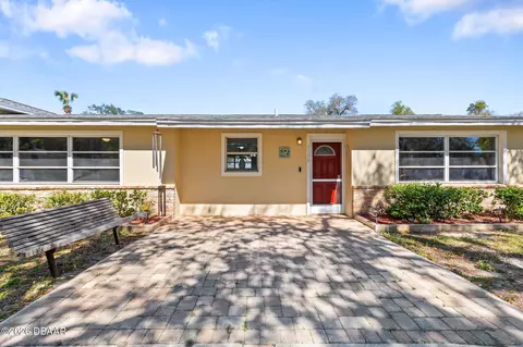 Exterior - 1139 Roberts St, Ormond Beach, FL 32174 photo 5 of 14