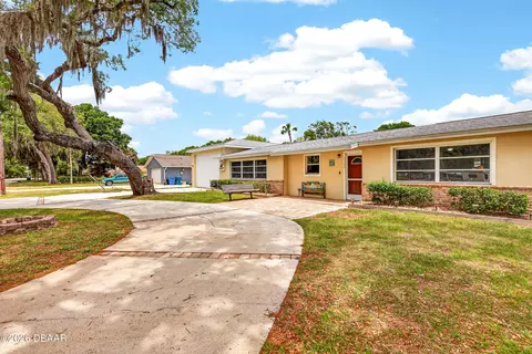 Exterior - 1139 Roberts St, Ormond Beach, FL 32174 photo 3 of 14