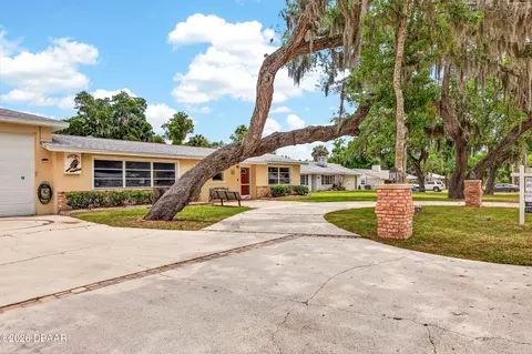 Exterior - 1139 Roberts St, Ormond Beach, FL 32174 photo 4 of 14