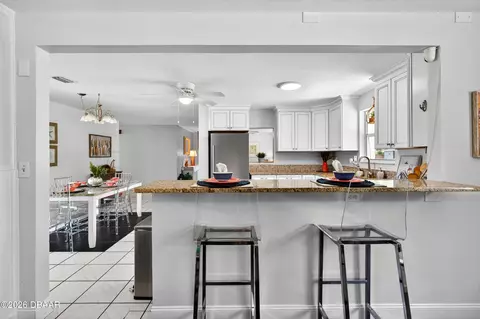 Kitchen - 1139 Roberts St, Ormond Beach, FL 32174 photo 4 of 5