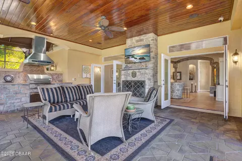 Exterior - 6 Old Canyon Ln, Ormond Beach, FL 32174 photo 12 of 27