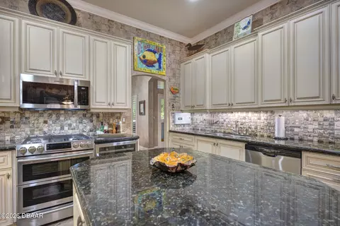 Kitchen - 6 Old Canyon Ln, Ormond Beach, FL 32174 photo 4 of 6