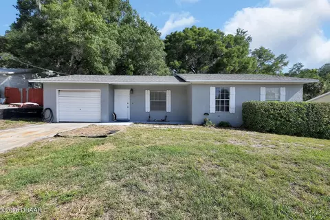 555 Sandy Pines Dr, Orange City, FL 32763